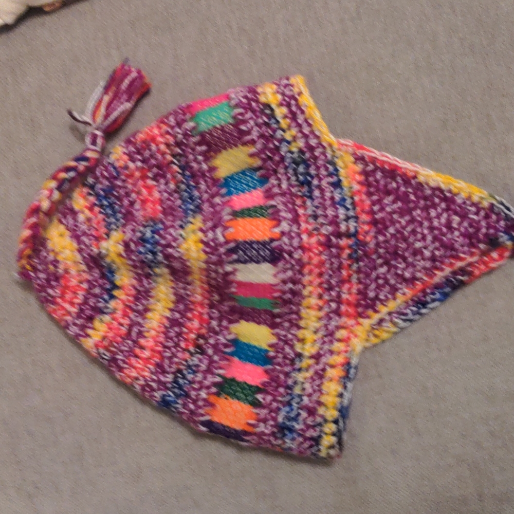 Peruvian hat - Picture 2 of 4